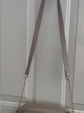 Steve Madden Taupe Crossbody Bag with Gold Chain Accent
